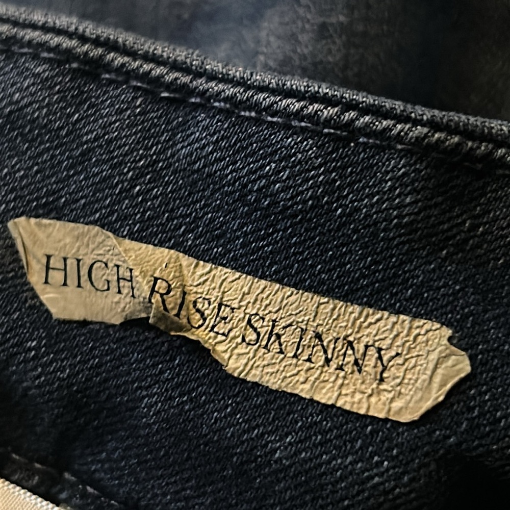 Seven 7 Tummyless High Rise Skinny Jeans, Size 6 - Picture 9 of 10